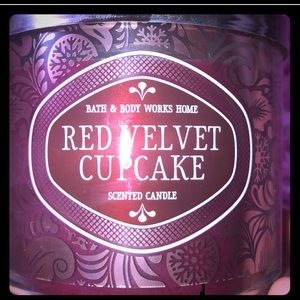 Bath and Body Works Red Velvet Candle